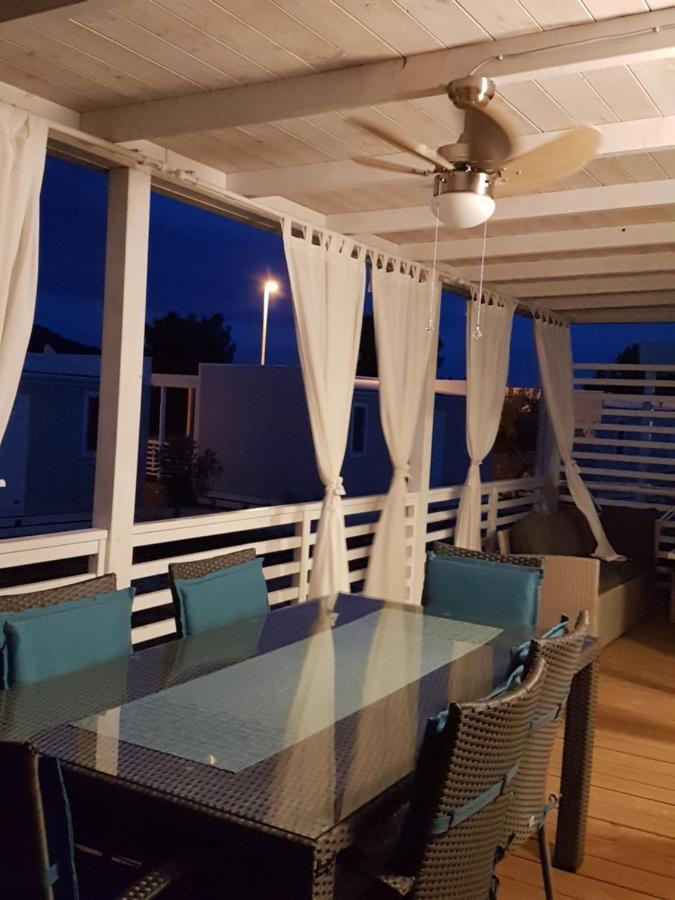 Mobile Home Pearl Of Murter Йезера Екстериор снимка